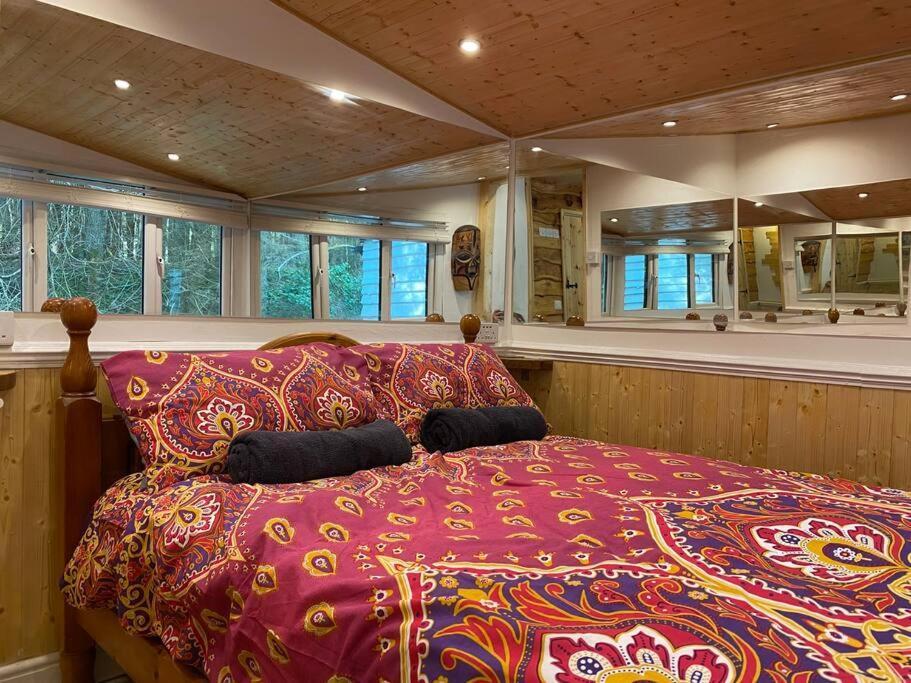 Cuckoo Cabin, Tyn Y Cwm Eglwys-Fach Esterno foto