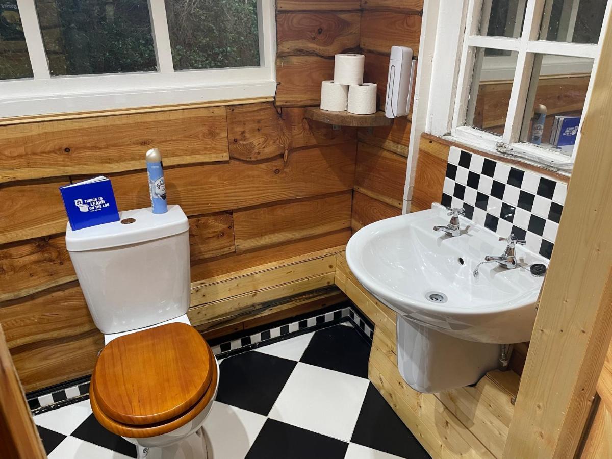 Cuckoo Cabin, Tyn Y Cwm Eglwys-Fach Esterno foto